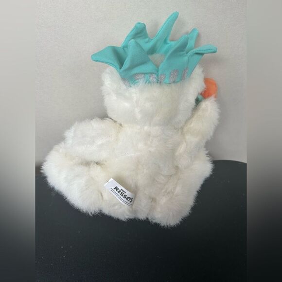 Vintage Hershey's Times Square Statue of Liberty Bear plush toy - Picture 5 of 10